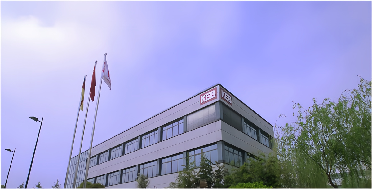 上?？票葌鲃?dòng)技術(shù)廠(chǎng)區(qū)車(chē)間倉(cāng)庫(kù)辦公室日常保潔